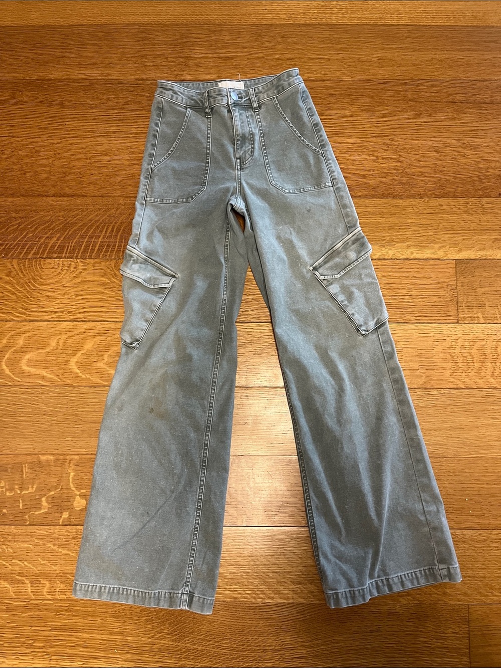 Gilded intent, 90s wide leg cargo pants 23x32